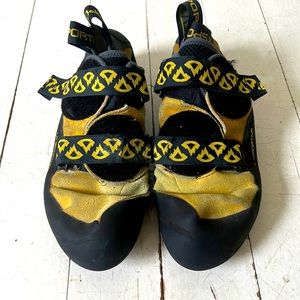 Men’s La Sportiva climbing shoes US10